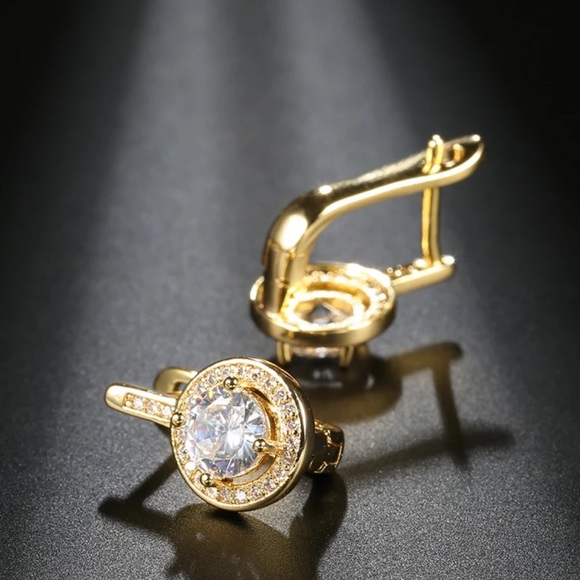 NEW 925 STERLING SILVER DIAMOND STUD EARRINGS, WONDERFUL EARRINGS, WOW EARRINGS - Picture 3 of 4